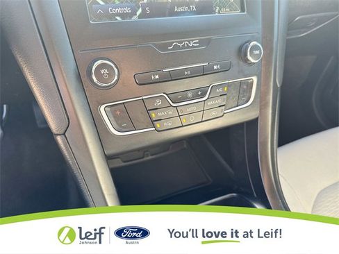 Certified 2020 Ford Fusion SE w/ Equipment Group 151A image 21