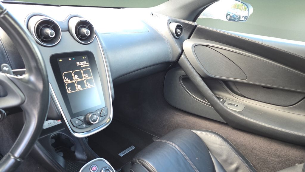 Used 2018 McLaren 570S Spider RWD image 26