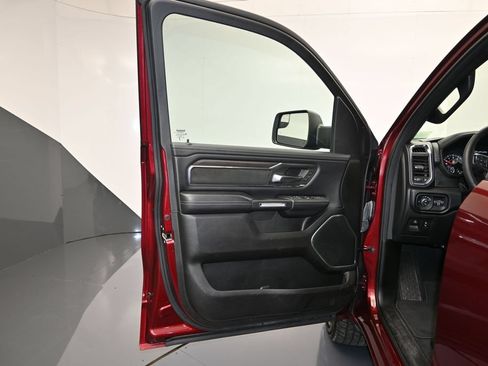 Used 2025 RAM 1500 Laramie AWD/4WD image 10