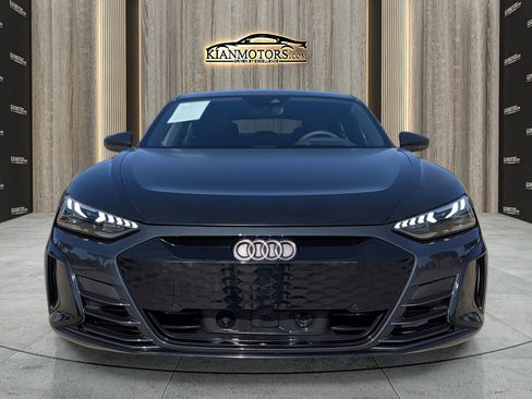 Used 2023 Audi e-tron GT Premium Plus image 6