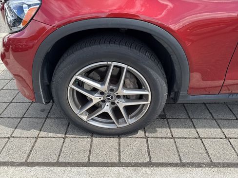 Used 2018 Mercedes-Benz GLC 300 image 9