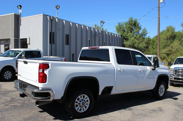 Used 2024 Chevrolet Silverado 2500 LT w/ Convenience Package AWD/4WD image 16