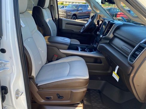 Used 2025 RAM 2500 Laramie image 26