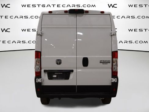 Used 2025 RAM ProMaster 2500 w/ Convenience Group FWD image 4