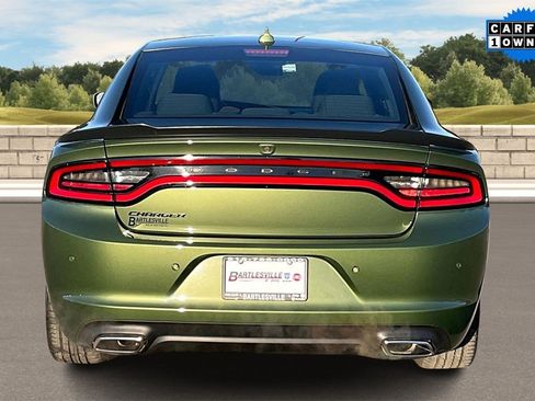 Used 2023 Dodge Charger SXT w/ Blacktop Package image 4