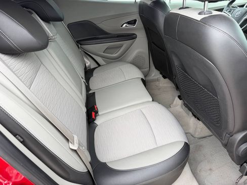Used 2015 Buick Encore Convenience FWD image 19