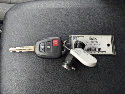 Used 2021 Toyota Tacoma SR image 31