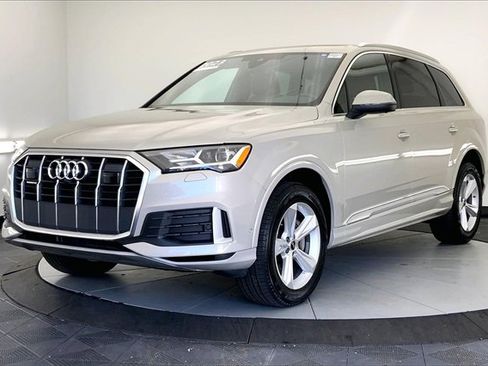 Certified 2023 Audi Q7 2.0T Premium w/ Convenience Package image 2
