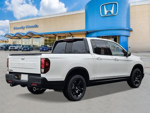 New 2026 Honda Ridgeline Black Edition image 3