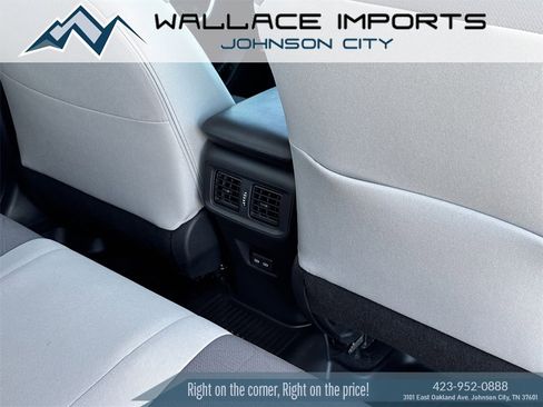 Used 2023 Toyota RAV4 XLE image 30