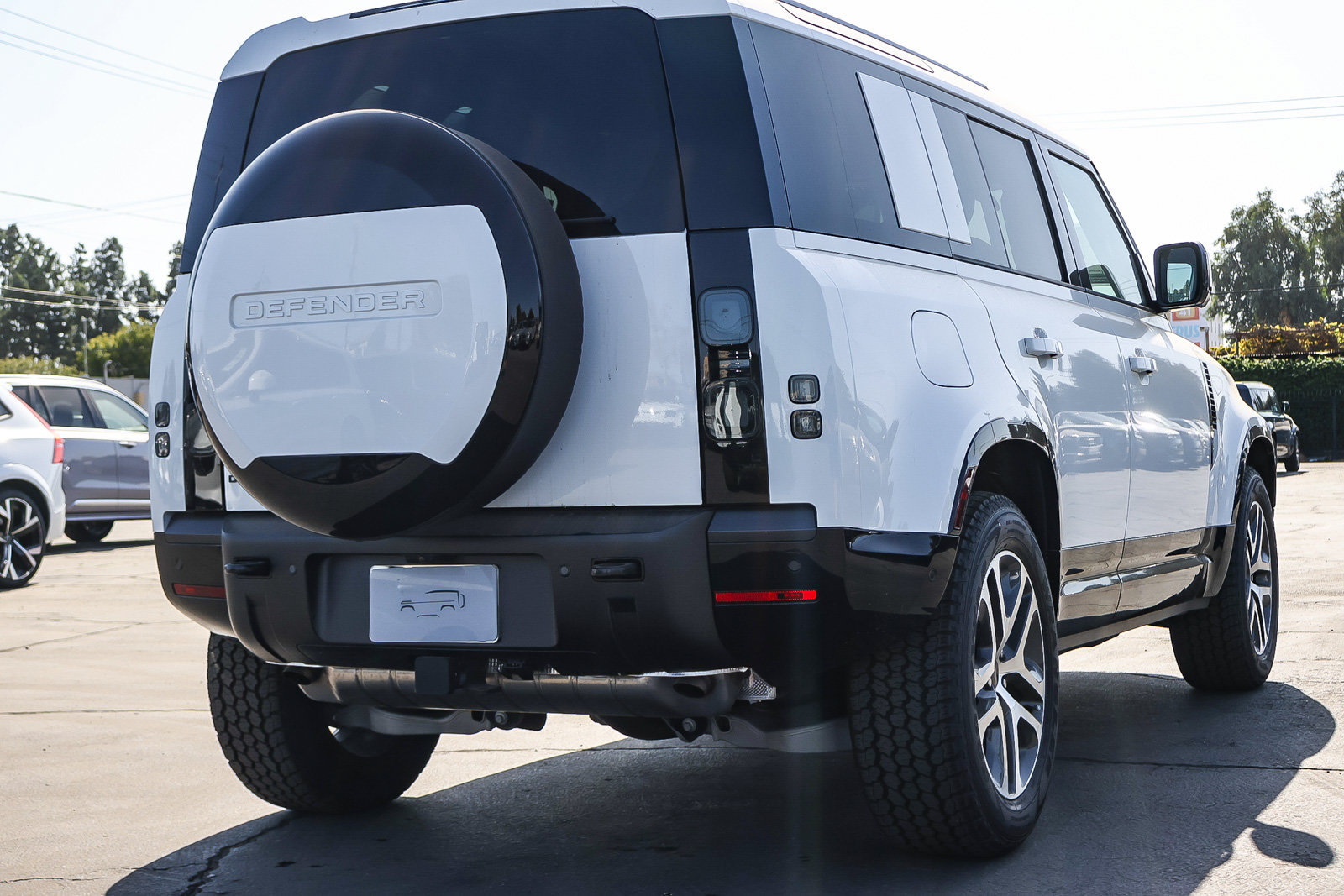 New 2026 Land Rover Defender 110 X-Dynamic SE AWD/4WD image 4