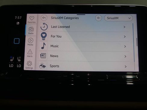 Used 2024 Volkswagen Atlas Cross Sport SE FWD image 43
