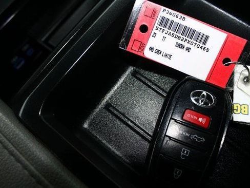 Used 2023 Toyota Tundra Limited image 22