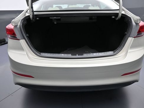 Used 2017 Hyundai Elantra Value Edition w/ Cargo Package FWD image 21