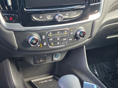 Used 2022 Chevrolet Traverse LT w/ LPO, Floor Liner Package image 27