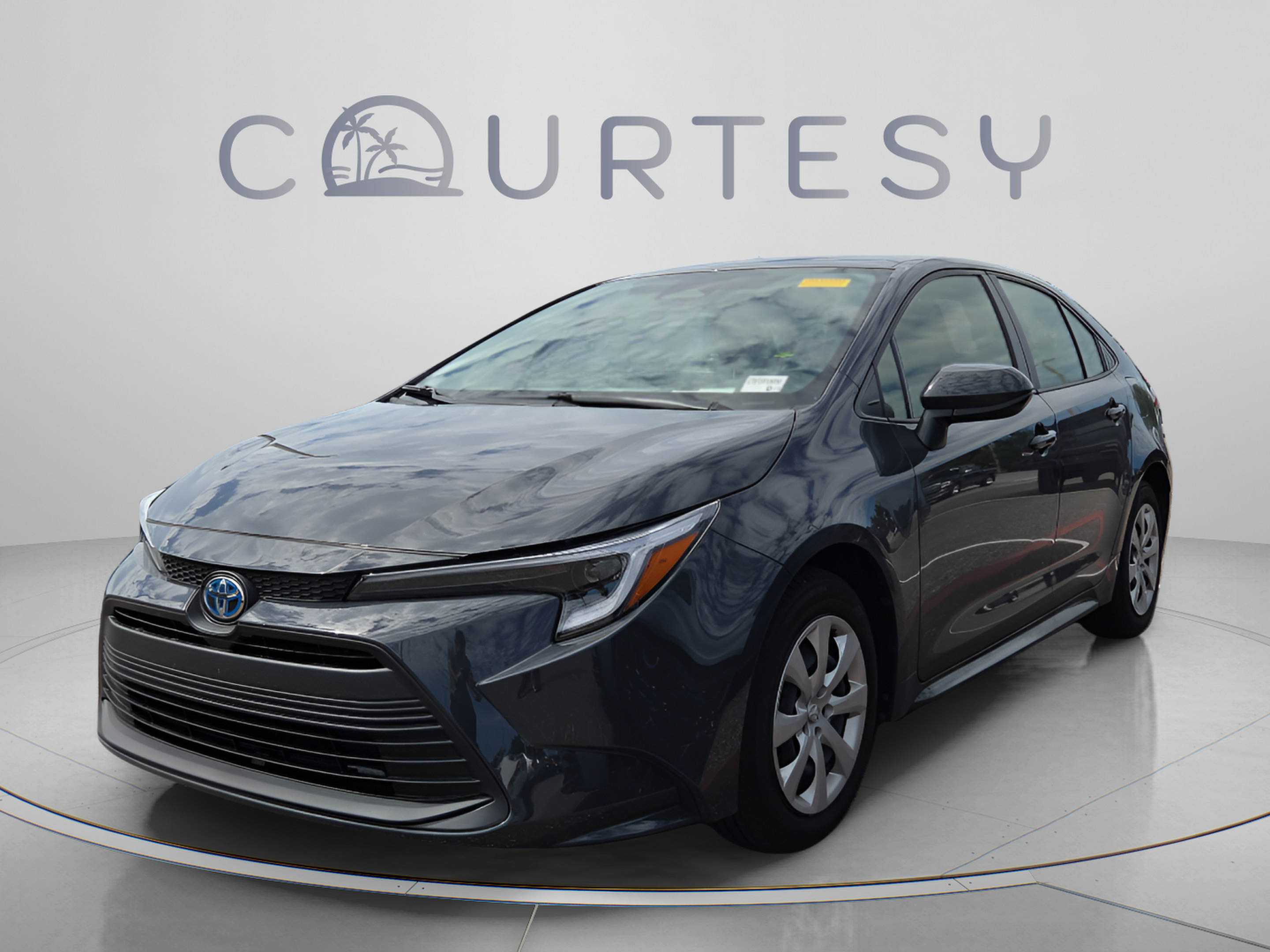 Certified 2025 Toyota Corolla LE FWD image 1