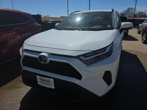 Certified 2022 Toyota RAV4 XLE w/ Convenience Package image 1