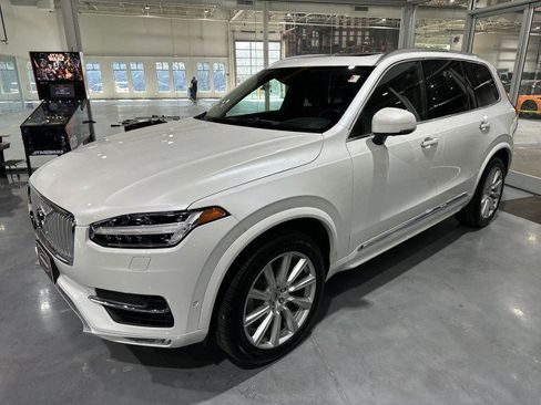 Used 2017 Volvo XC90 T6 Inscription w/ Vision Package AWD/4WD image 11