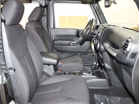 Used 2016 Jeep Wrangler Sport w/ Quick Order Package 24S AWD/4WD image 44