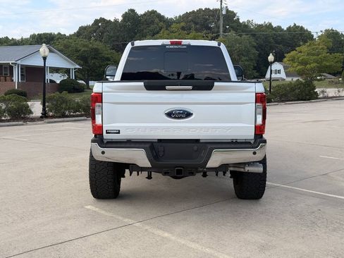 Used 2017 Ford F250 Lariat w/ Lariat Value Package AWD/4WD image 7