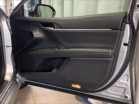 Used 2024 Toyota Camry XSE FWD image 12