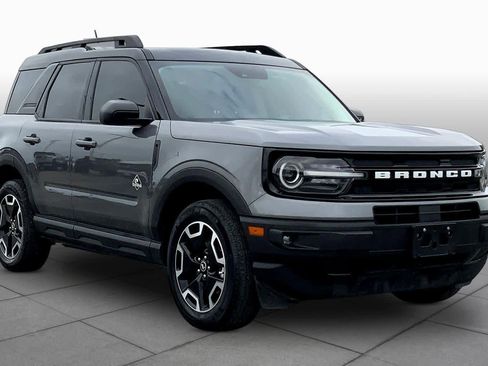 Certified 2023 Ford Bronco Sport Outer Banks w/ Tech Package image 3