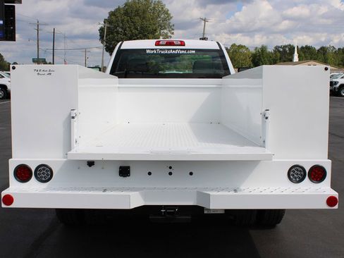 Used 2024 Chevrolet Silverado 3500 W/T w/ Snow Plow Prep Package image 14