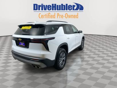 Used 2025 Chevrolet Traverse LT