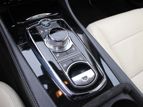 Used 2014 Jaguar XKR R RWD image 18