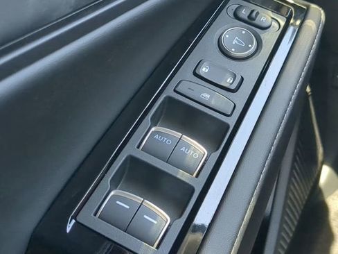 Used 2025 Honda Accord Touring image 23