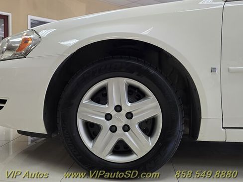 Used 2006 Chevrolet Impala LT FWD image 23