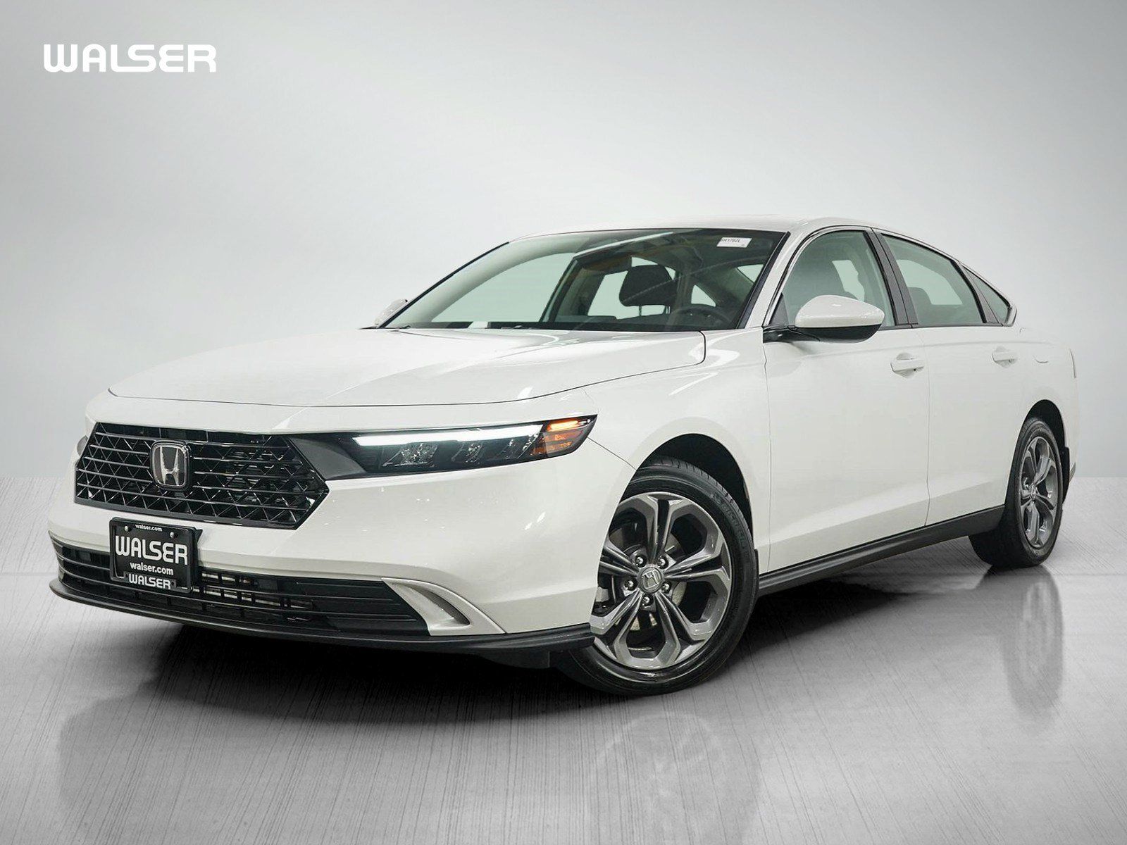 Used 2024 Honda Accord EX image 1