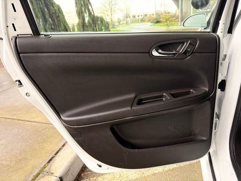 Used 2014 Chevrolet Impala Police image 21