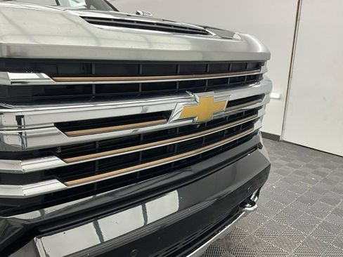 Used 2020 Chevrolet Silverado 2500 High Country w/ Z71 Off-Road Package image 26