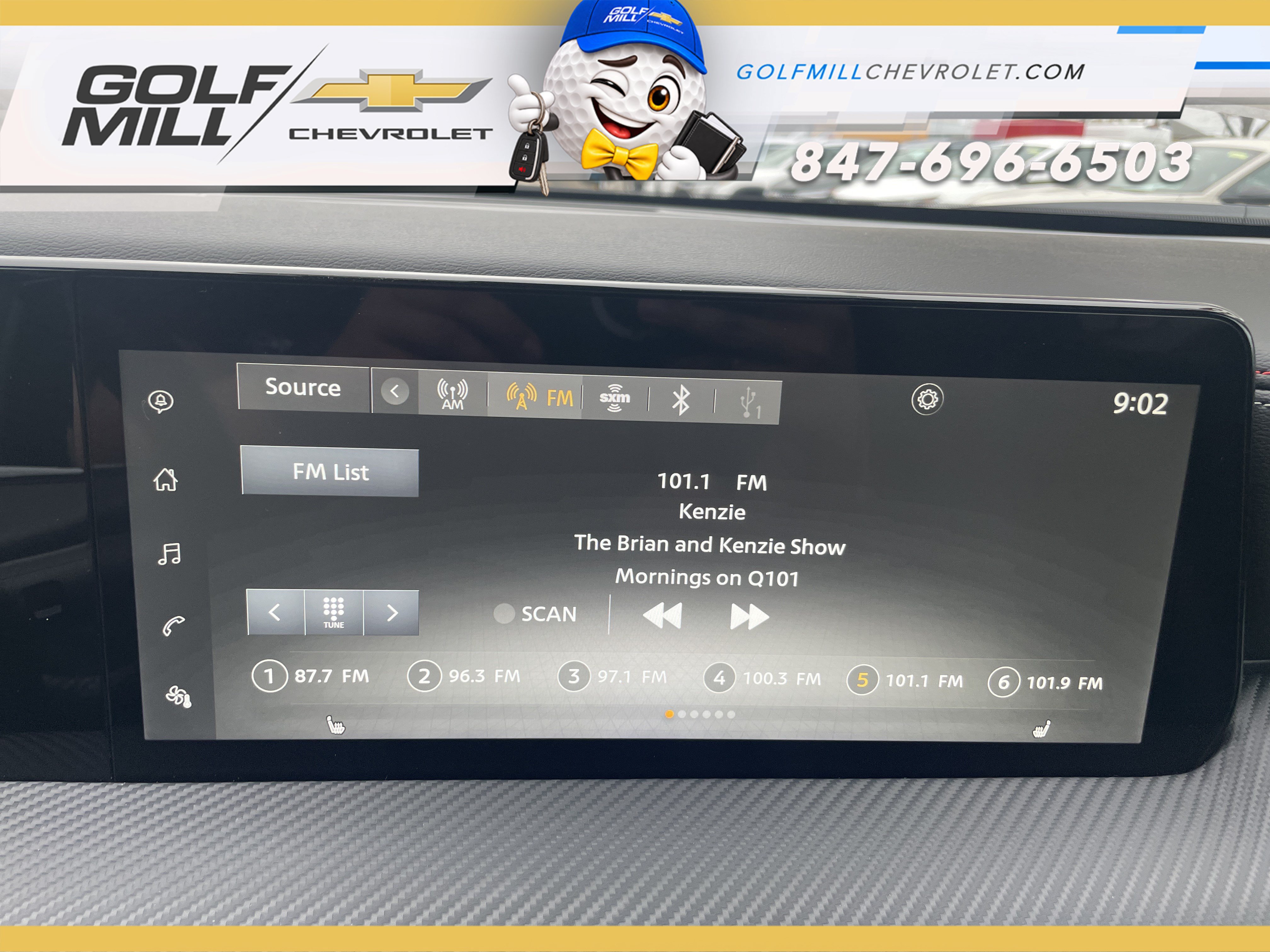 Used 2025 Nissan Kicks SR w/ SR Premium Package AWD/4WD image 19