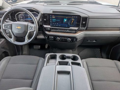Used 2025 Chevrolet Silverado 2500 LT w/ Convenience Package AWD/4WD image 15