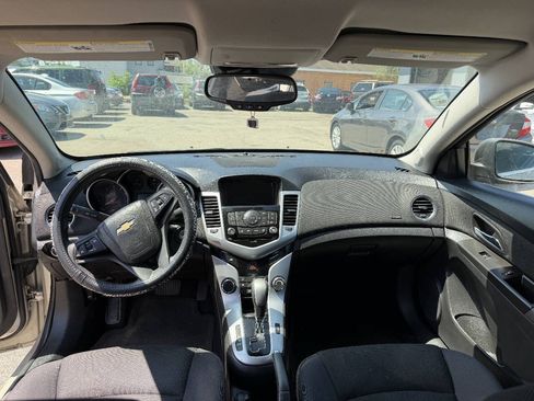 Used 2016 Chevrolet Cruze LT FWD image 10
