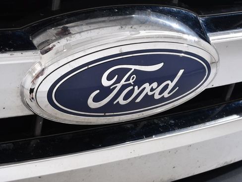 Used 2015 Ford F150 XLT w/ Equipment Group 301A Mid AWD/4WD image 20