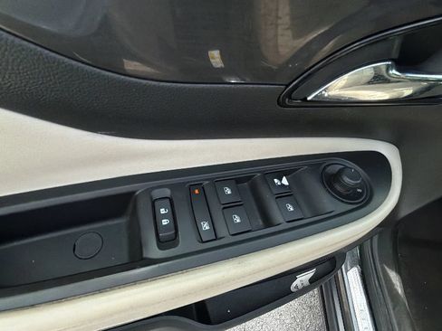 Used 2017 Buick Encore Essence FWD image 14