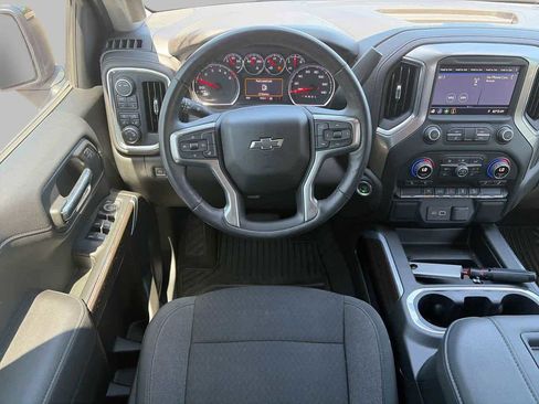 Used 2022 Chevrolet Silverado 1500 RST w/ Z71 Off-Road Package AWD/4WD image 12