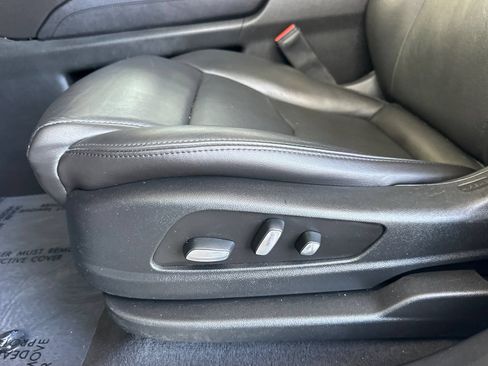 Used 2019 Cadillac XT5 Luxury w/ Sport Package FWD image 13
