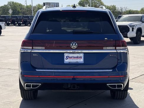 Used 2025 Volkswagen Atlas SEL Premium R-Line AWD/4WD image 5