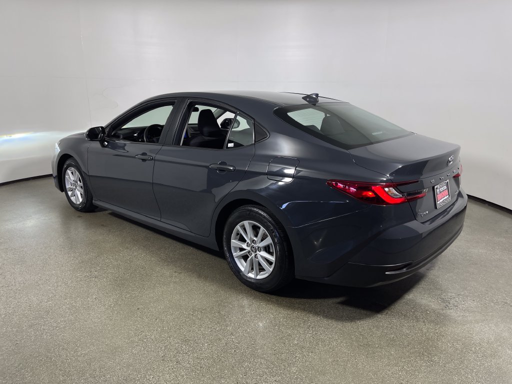 Used 2025 Toyota Camry LE FWD image 5