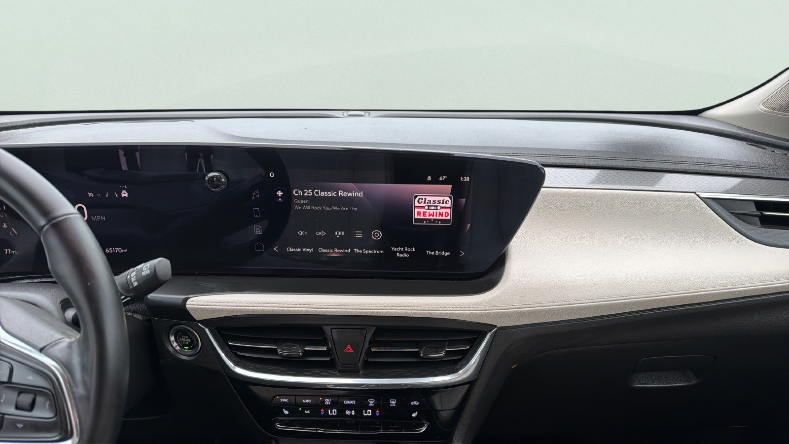 Used 2024 Buick Encore GX Avenir w/ Avenir Convenience Package AWD/4WD image 13