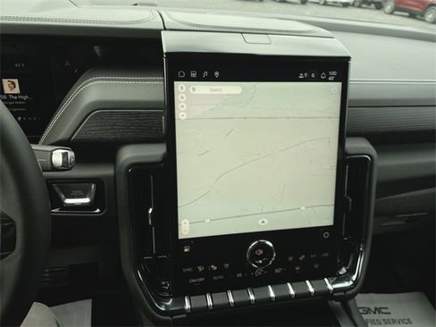 New 2026 GMC Yukon XL AT4 Ultimate w/ LPO, Illumination Package image 14