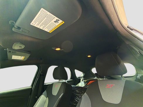 Used 2014 Ford Focus ST FWD image 21