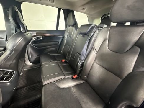 Used 2016 Volvo XC90 T6 Momentum w/ Momentum Plus Package AWD/4WD image 29