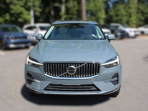 Used 2022 Volvo XC60 B5 Inscription w/ Advanced Package FWD image 17