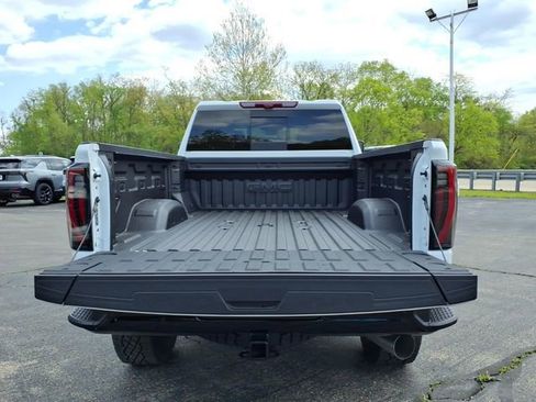 New 2026 GMC Sierra 2500 AT4X AWD/4WD image 31