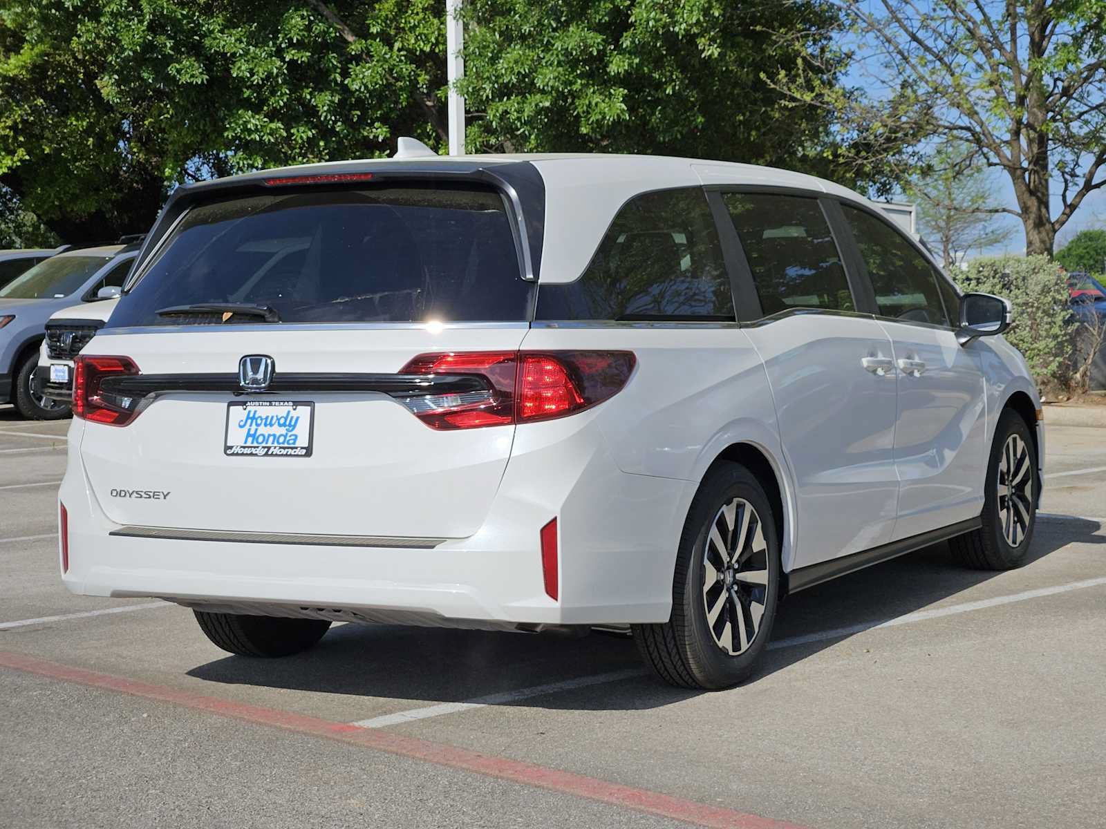 New 2026 Honda Odyssey Elite image 4
